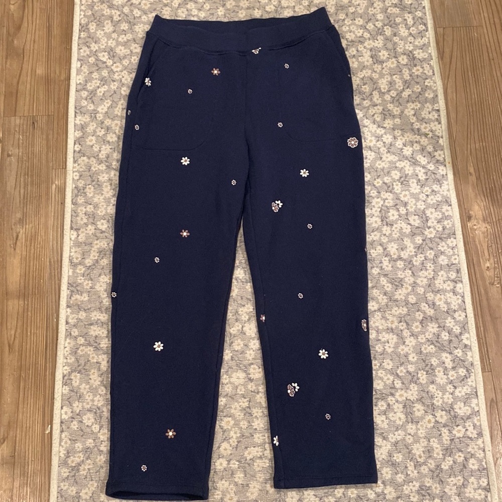 Floral Embroidered Madewell Sweats!